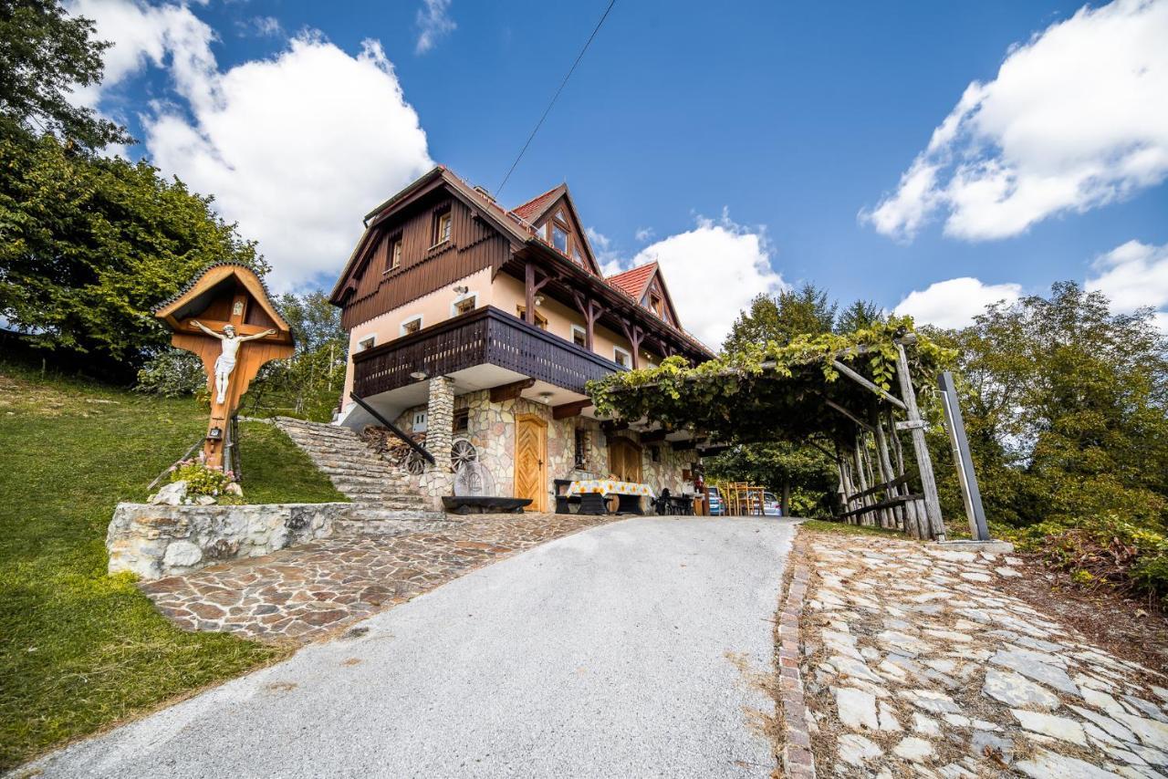 Veliki Kamen Authentic Countryside Villa With Hot Tub מראה חיצוני תמונה